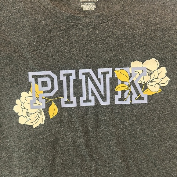 Pink Victoria’s Secret Short Pajama Set Size Small - Picture 4 of 8